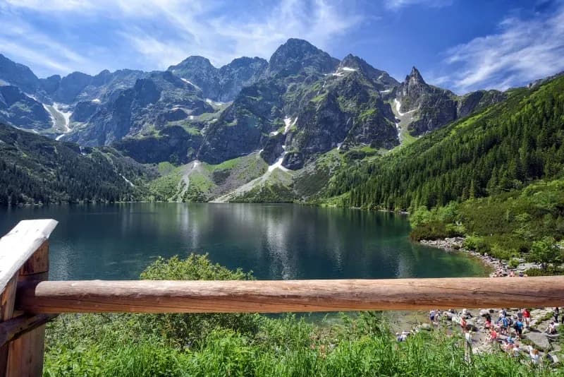 Niezapomniane atrakcje w Dolinie Demianowskiej, które musisz zobaczyć