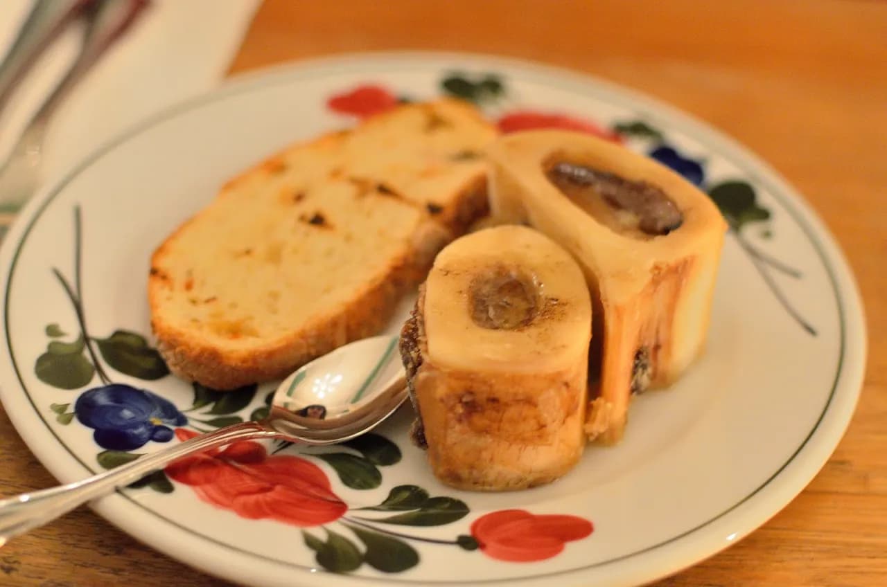 Gdzie zjeść w Bratysławie? Odkryj najlepsze lokalne smaki i miejsca