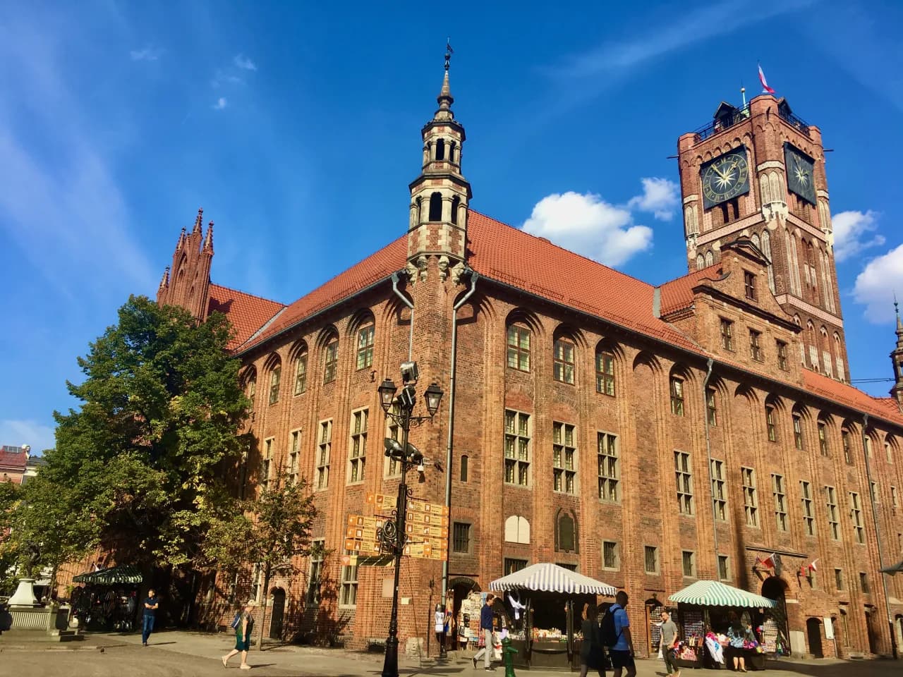 Toruń atrakcje: Odkryj najważniejsze miejsca, które musisz zobaczyć