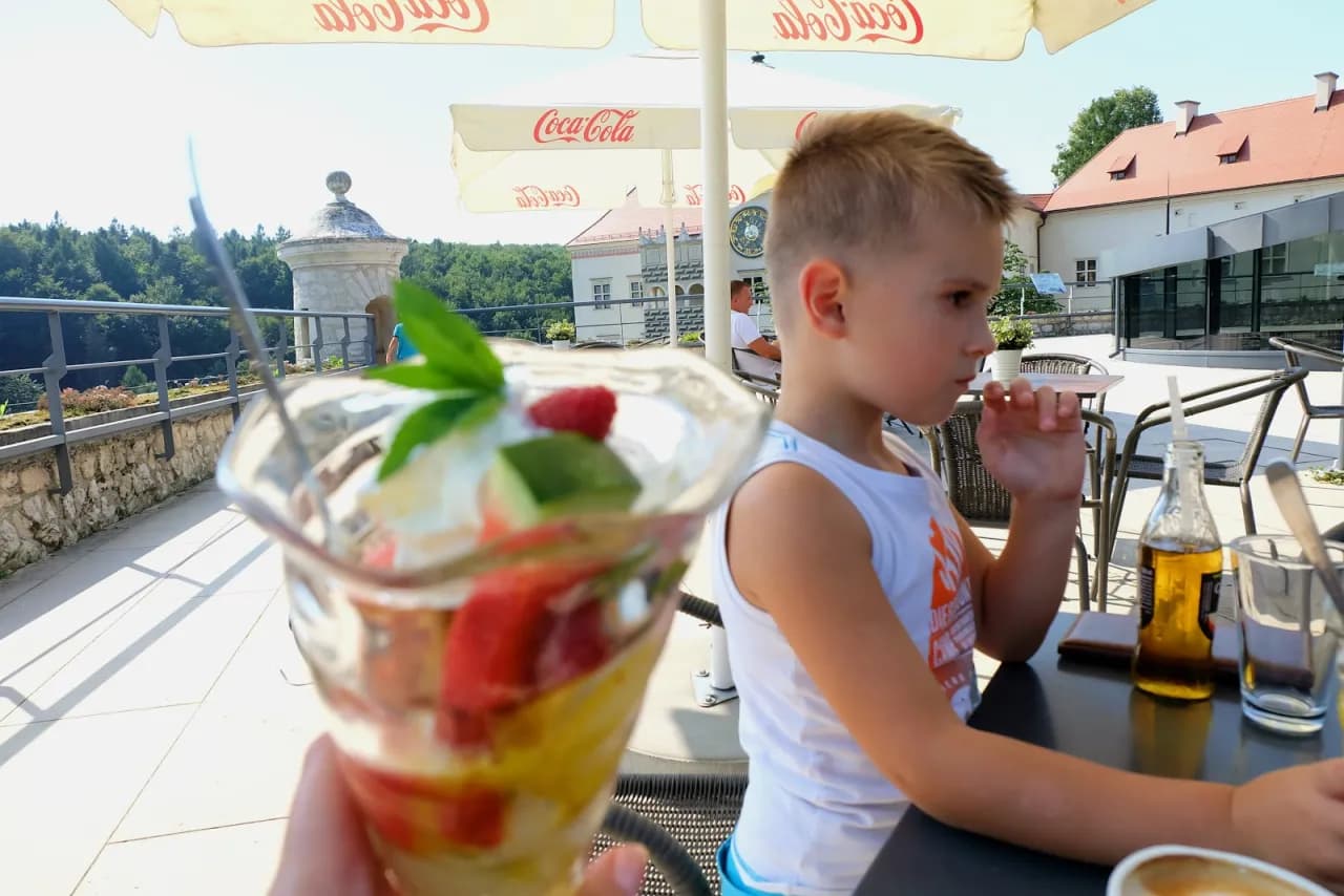 Ojców gdzie zjeść – najlepsze miejsca na posiłek w sercu parku